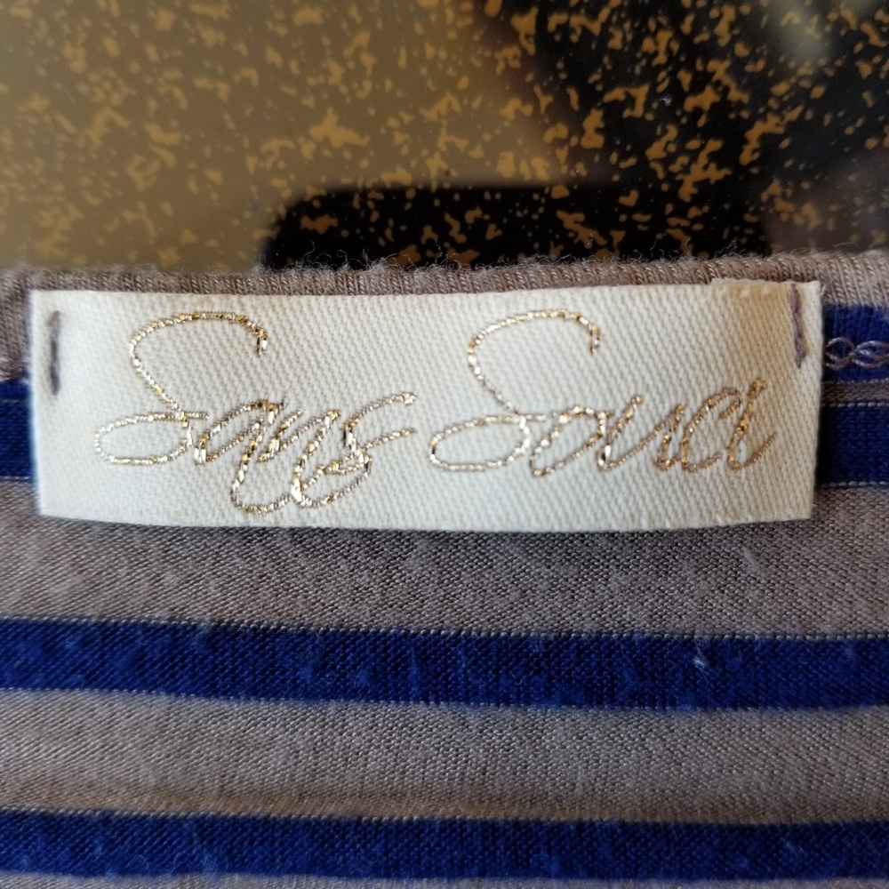 Sans Souci ripped top (M) - Picture 3 of 4